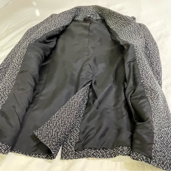 Jones Wear Black and White Patterned Coat - Picture 4 of 9